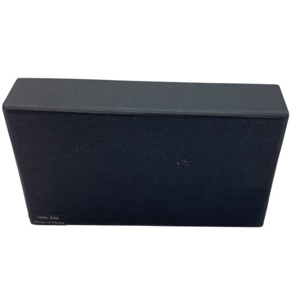 Pronto Uomo Couture 100% Silk White Bowtie Formal Wedding NEW - Picture 2 of 3